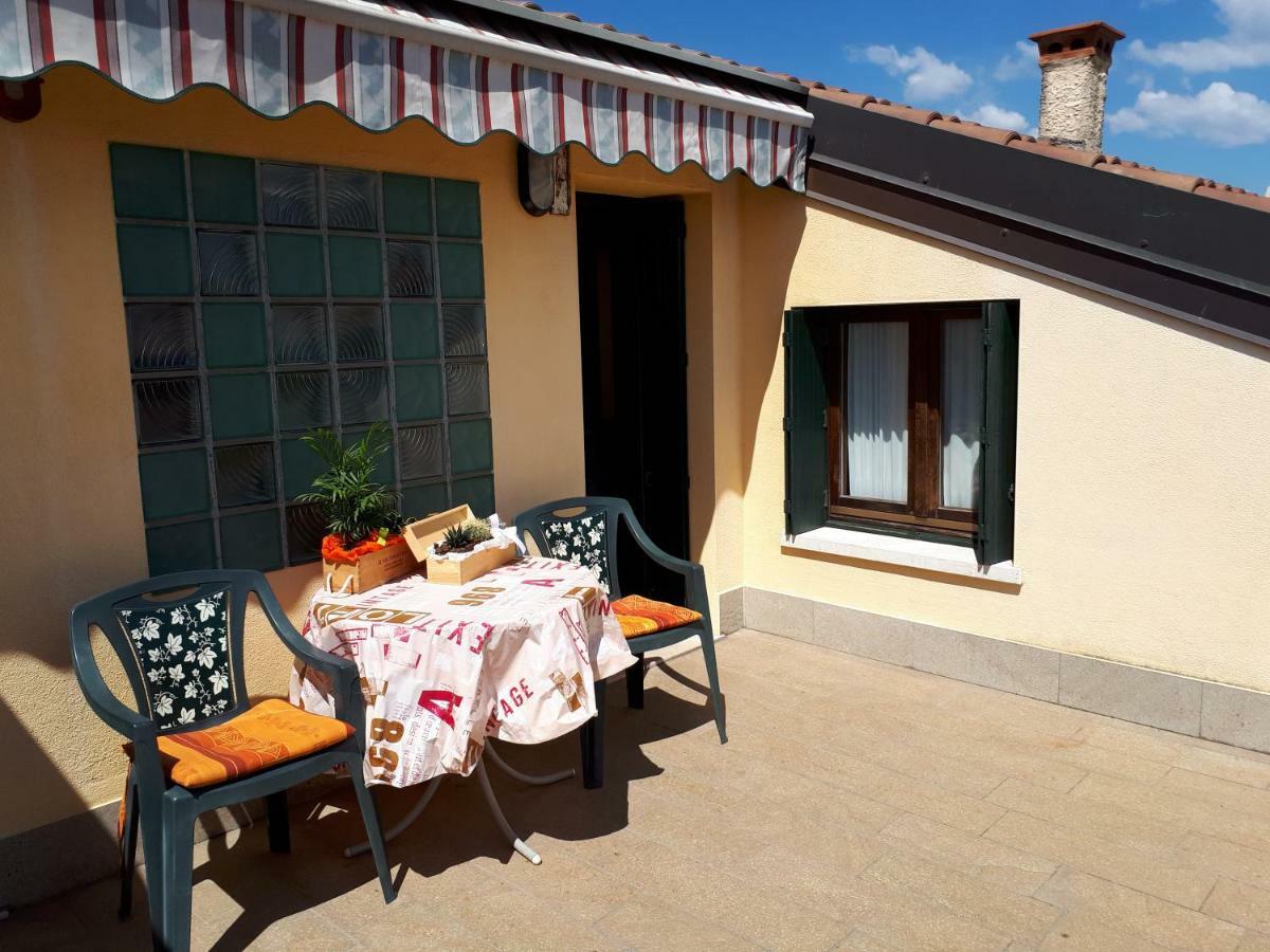 Apartament Casa Madonnina Dossobuono Zewnętrze zdjęcie